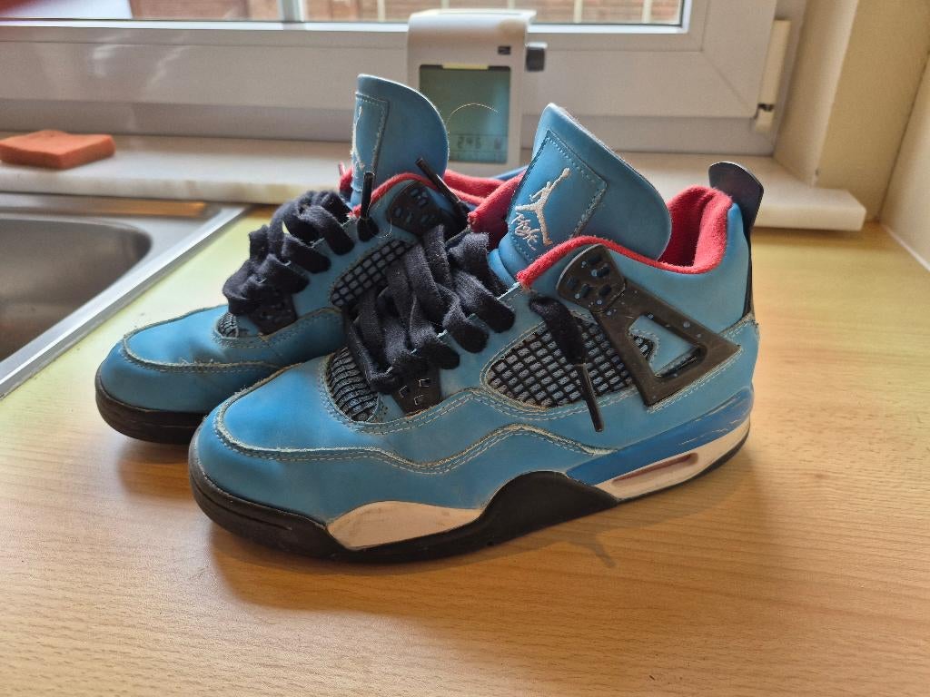 Jordan 4 retro Travis Scott Cactus Jack maat 38, Ophalen, Blauw, Sneakers, Gedragen
