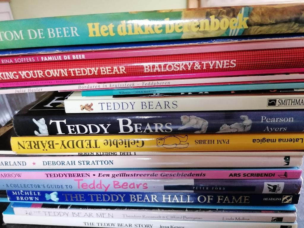 Alles over en voor teddyberen, Enlèvement ou Envoi, Comme neuf, Autres types