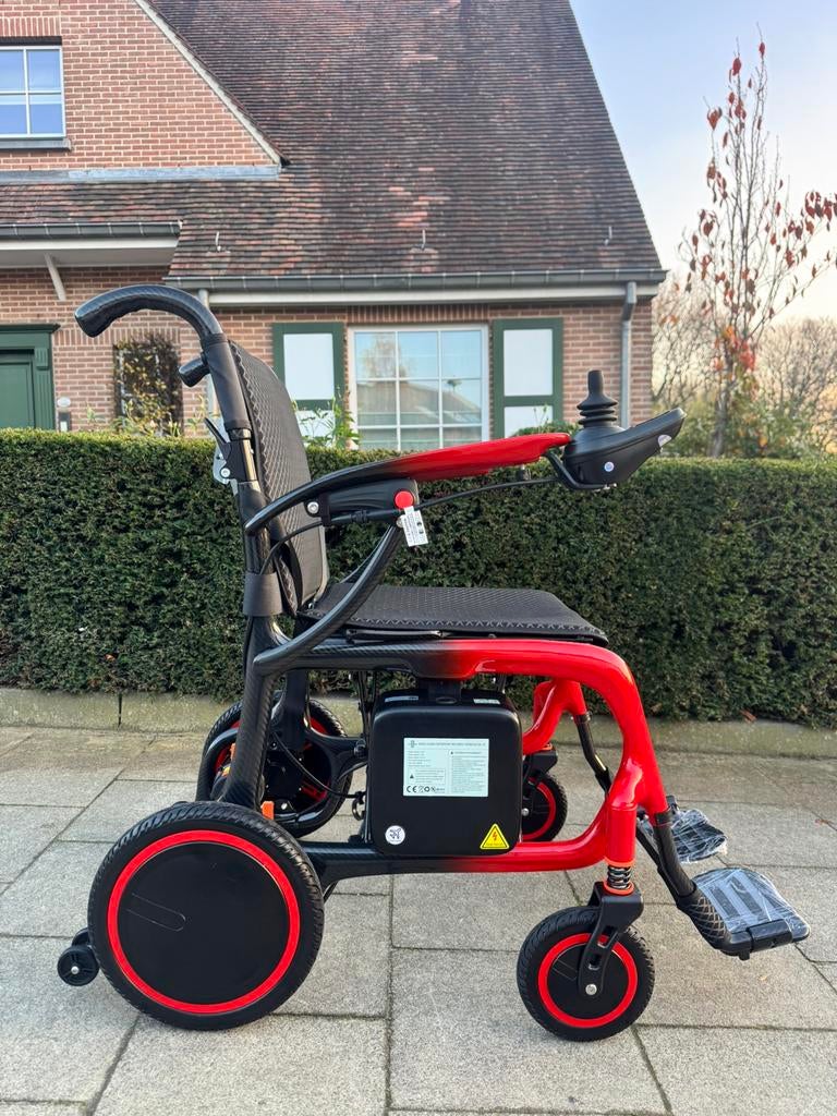 Lichtgewicht elektrische rolstoel slechts 11kg full carbon, Ophalen of Verzenden, Inklapbaar, Nieuw, Elektrische rolstoel