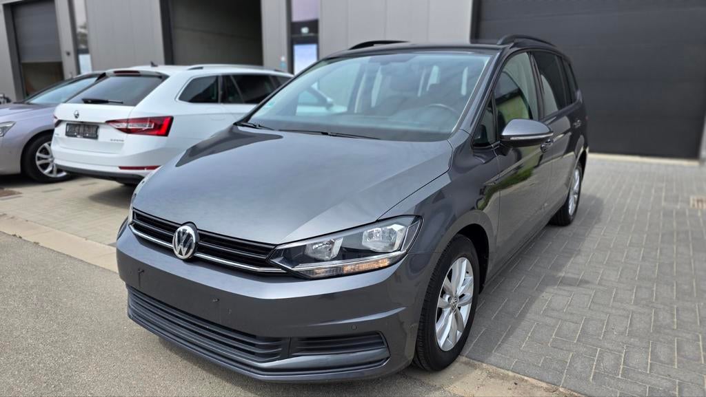 VW Touran 1.4 Benzine Automaat 7 Zitplaatsen  !! MODEL 2018, Auto's, Automaat, Monovolume, 4 cilinders, 7 zetels