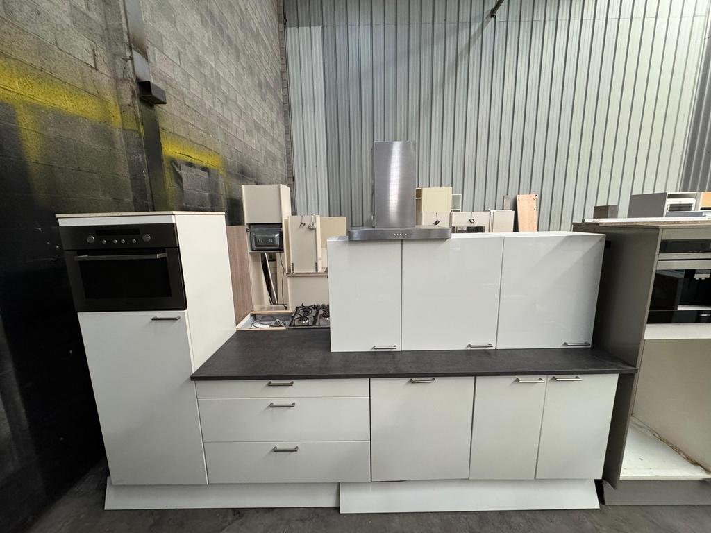 Nette Hoogglans Witte Keuken + Apparatuur + GEDEMONTEERD, Huis en Inrichting, Ophalen of Verzenden, Wit, Hout, Enkelwandige keuken