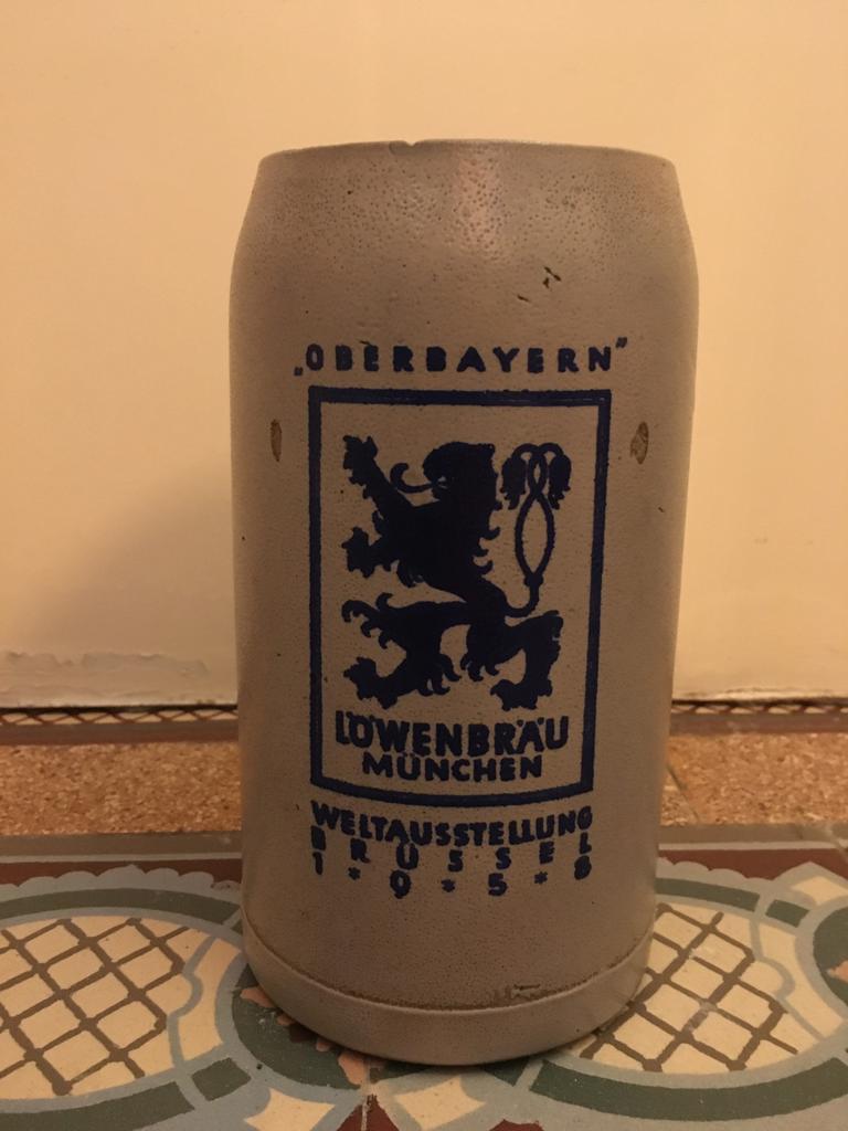Steengoed mok Lowenbrau Oberbayern Munich, Verzamelen, Biermerken, Gebruikt, Pul(len), Ophalen of Verzenden