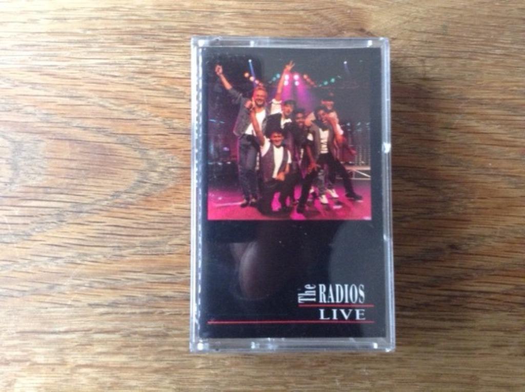 muziekcassette the radios, Ophalen of Verzenden, Rock en Metal, 1 bandje, Origineel