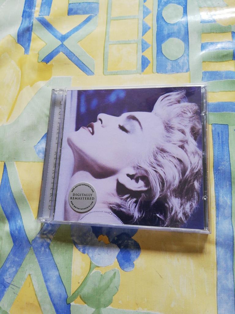 CD. Madonna. True blue., Ophalen of Verzenden, Zo goed als nieuw