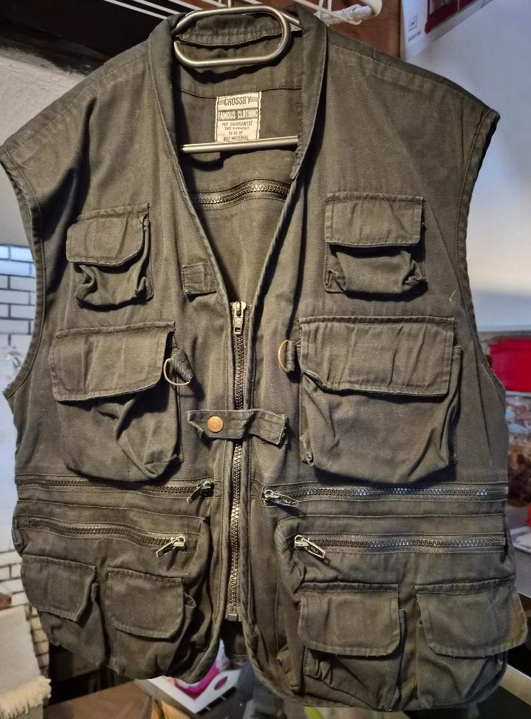 Veste noire homme sans manche 'M', Enlèvement ou Envoi, Porté, Taille 48/50 (M), Noir