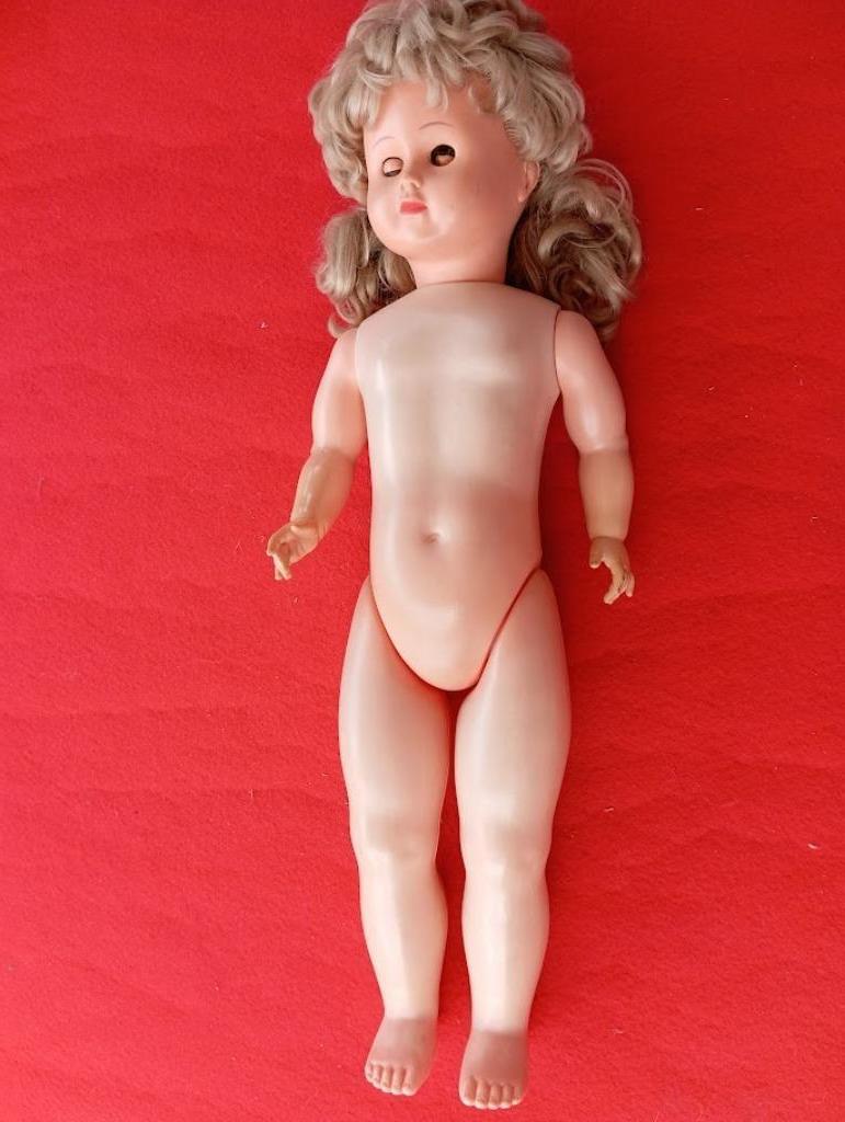 Poupée UNICA Belgium vintage collection 70'S, Ophalen of Verzenden, Gebruikt, Pop