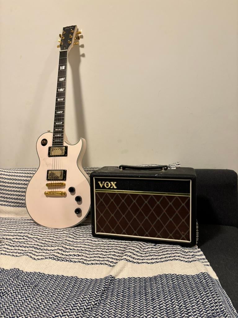 harley benton sc dlx GOTOH + vox pathfinder  30, Ophalen, Zo goed als nieuw