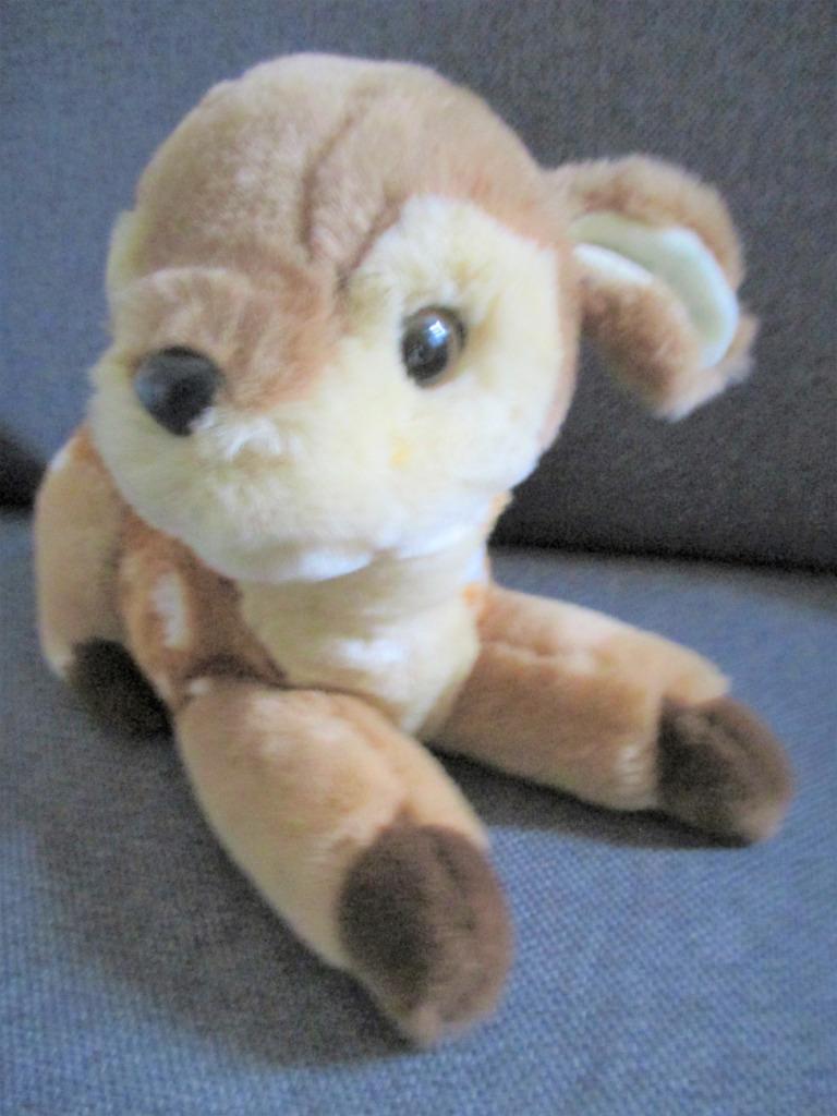 kerst bambi knuffel, Ophalen of Verzenden, Zo goed als nieuw