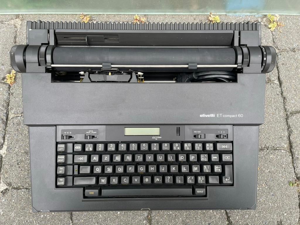 Typmachine olivetti ET Compact 60, Ophalen, Gebruikt
