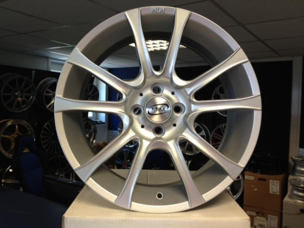 IN STOCK: NIEUWE set 17 inch 4x100 aluminium sport wielen, Auto-onderdelen, Overige Auto-onderdelen, Alfa Romeo, Audi, Daihatsu