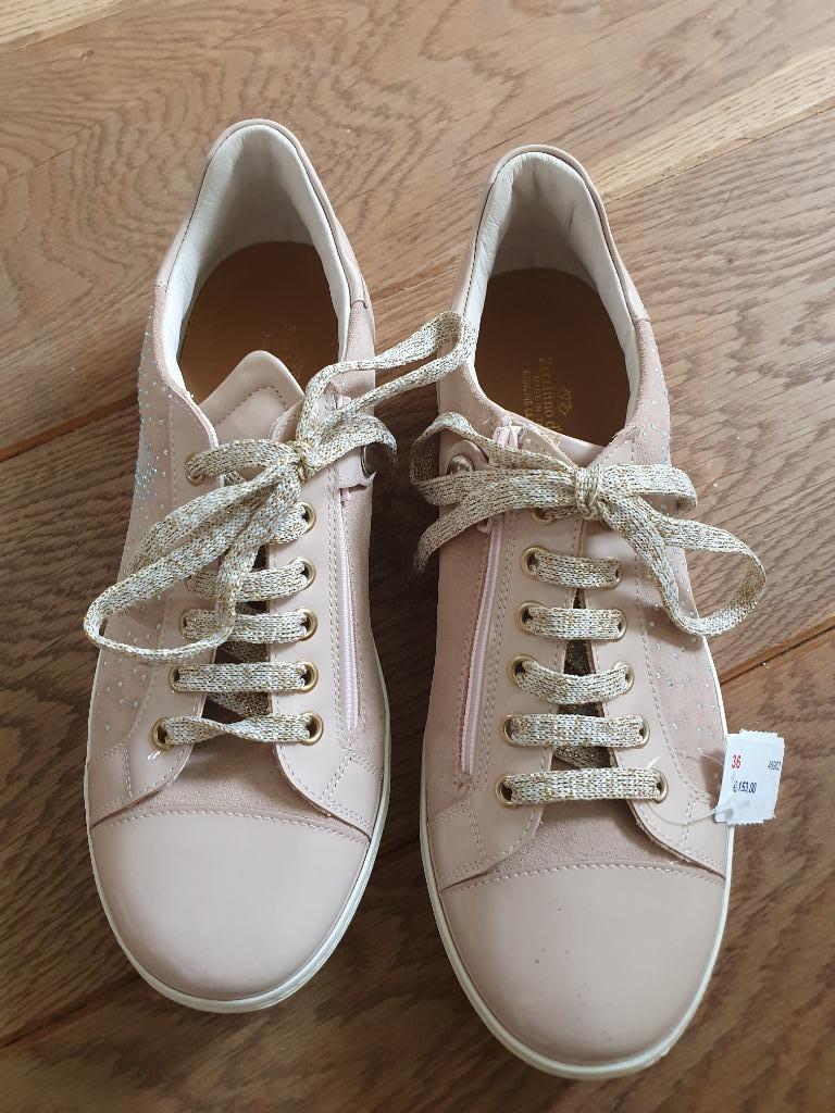 Roze sneakers - maat 36 (nieuw), Nieuw, Ophalen of Verzenden, Sneakers, Roze