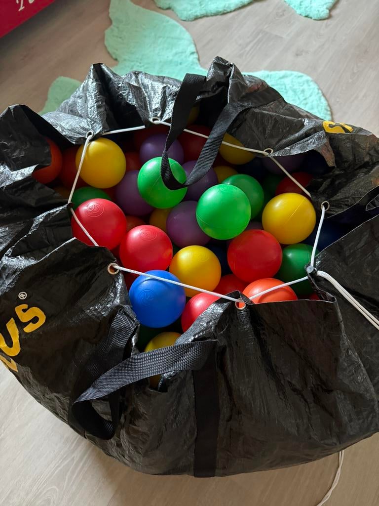 Ballen voor het ballenbad, Ophalen of Verzenden, Zo goed als nieuw