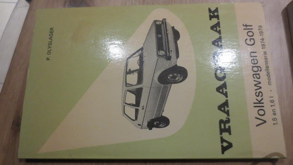 2 boeken vraagbaak volkswagen golf(1974-1979)(1983-1987), Boeken, Auto's | Boeken, Ophalen of Verzenden, Gelezen, Volkswagen