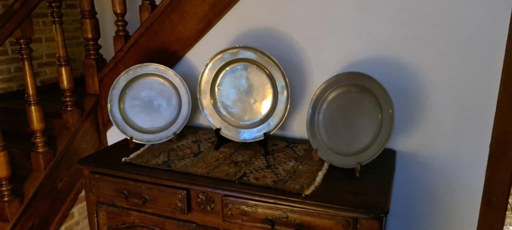 3 grands plats anciens en étain, Antiquités & Art, Enlèvement