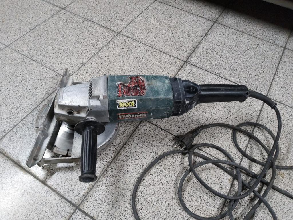 Haakse slijpmachine Metabo, Doe-het-zelf en Bouw, Gereedschap | Slijpmachines, Ophalen