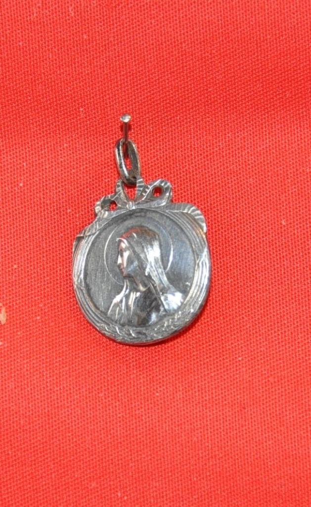 medaille religieuse (x2005), Collections, Enlèvement ou Envoi, Utilisé, Bijoux, Christianisme | Catholique