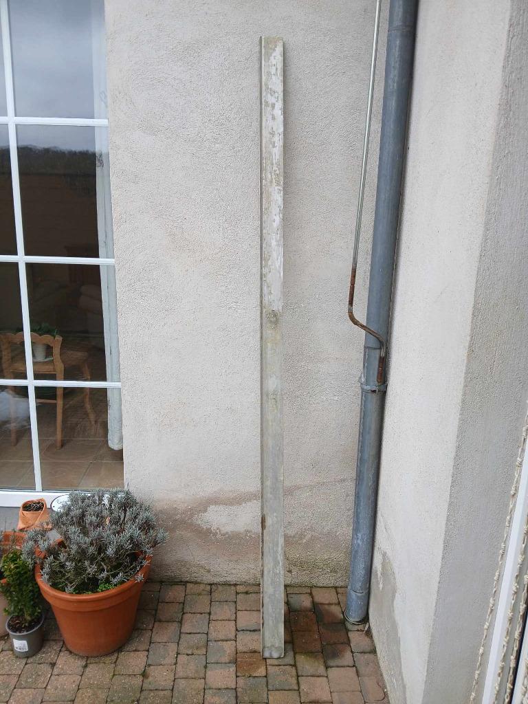 outil : règle maçon,étançon, chevillettes etc....., Enlèvement, Utilisé