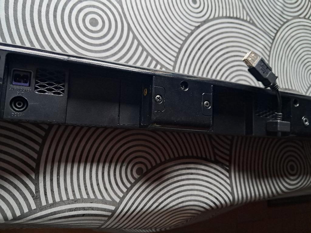 Soundbar en subwoofer, Ophalen of Verzenden, Bluetooth, Zo goed als nieuw