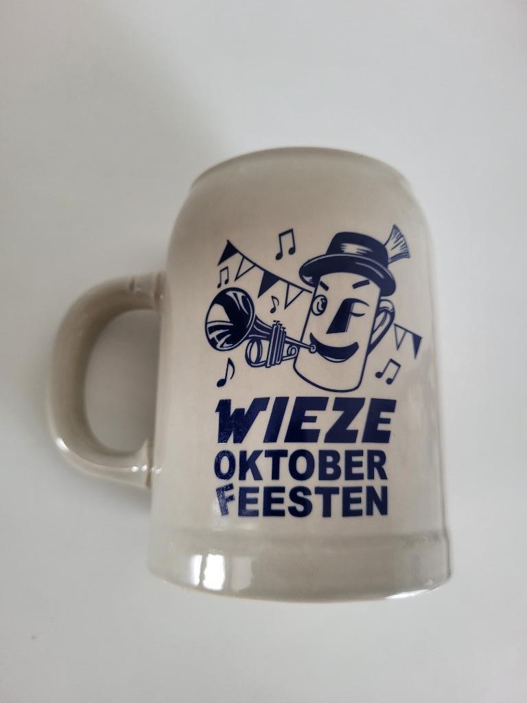 oktoberfeesten bierpot wieze oktober feesten 0,5 L beker, Ophalen of Verzenden, Nieuw, Glas of Glazen, Overige merken