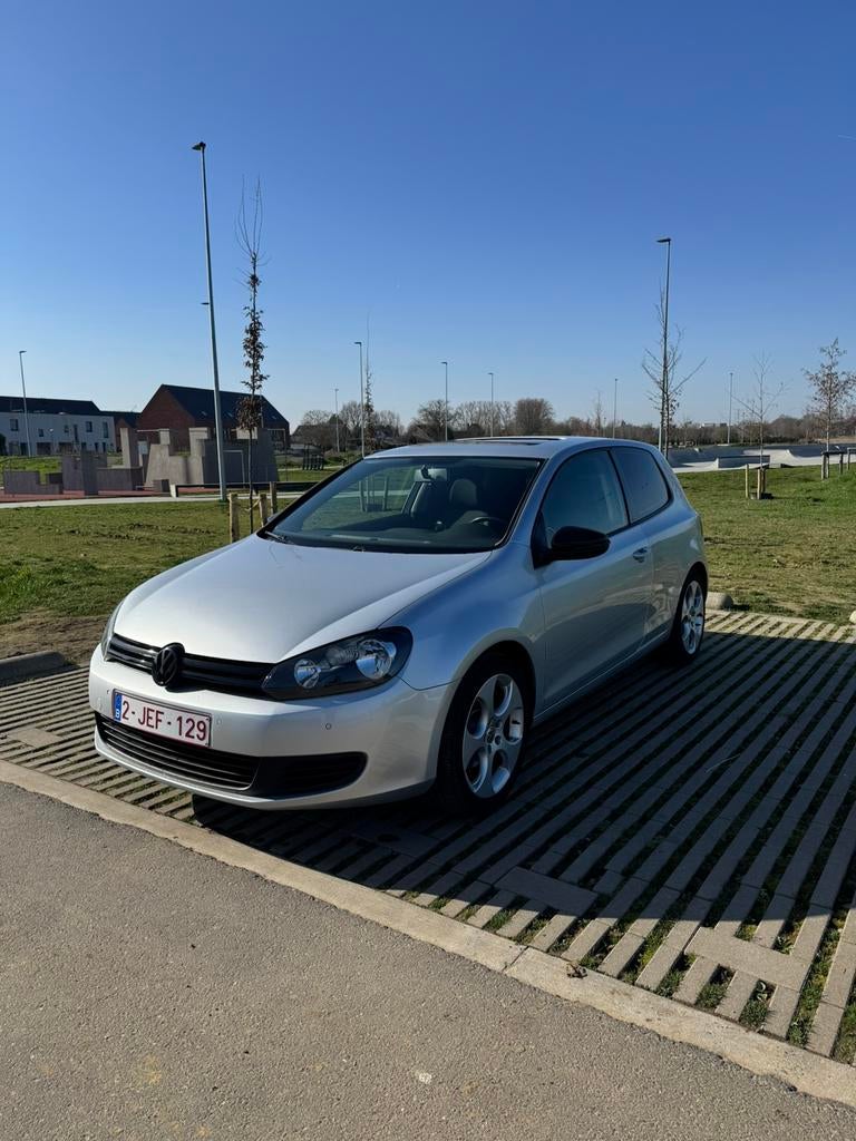 Volkswagen Golf 1.6 Essence 2009 – Automatique, Auto's, Volkswagen, Automaat, Euro 5, Bedrijf, Golf