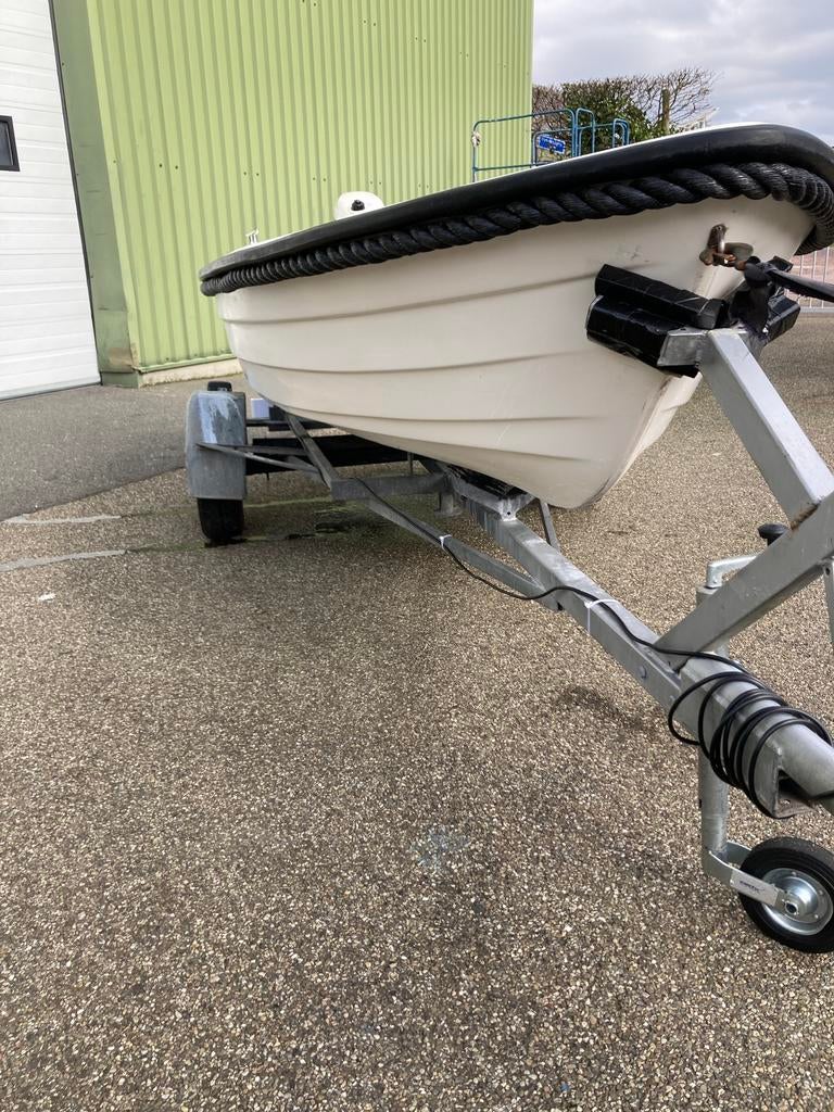 Polyester boot (Topcraft) met trailer en buitenboordmotor, Watersport en Boten, Sloepen, Ophalen, Zo goed als nieuw, Polyester