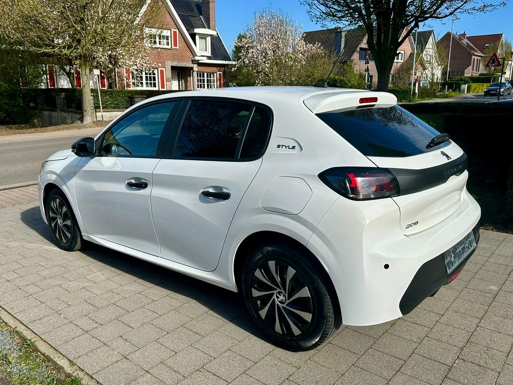 Peugeot 208 etat showroom, Autos, Achat, 5 portes, Particulier, Essence