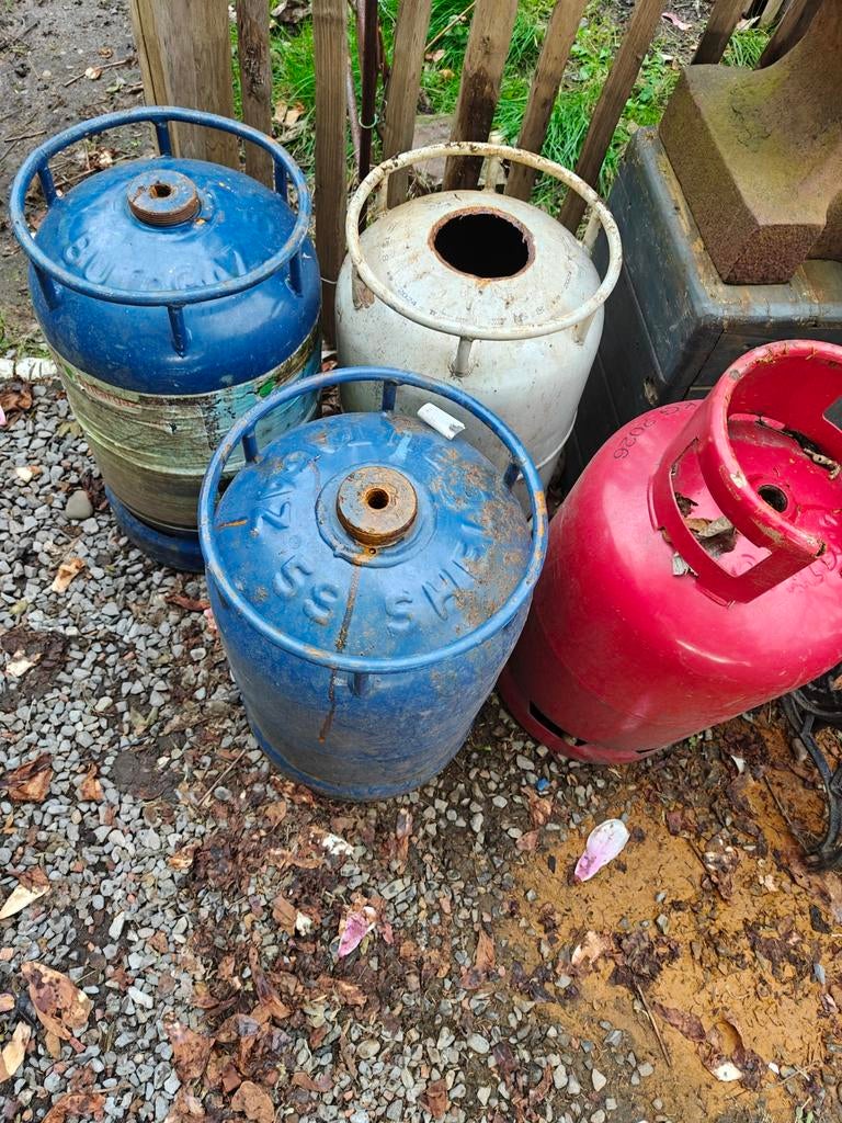 Lege gasflessen voor tuinkachel, Ophalen