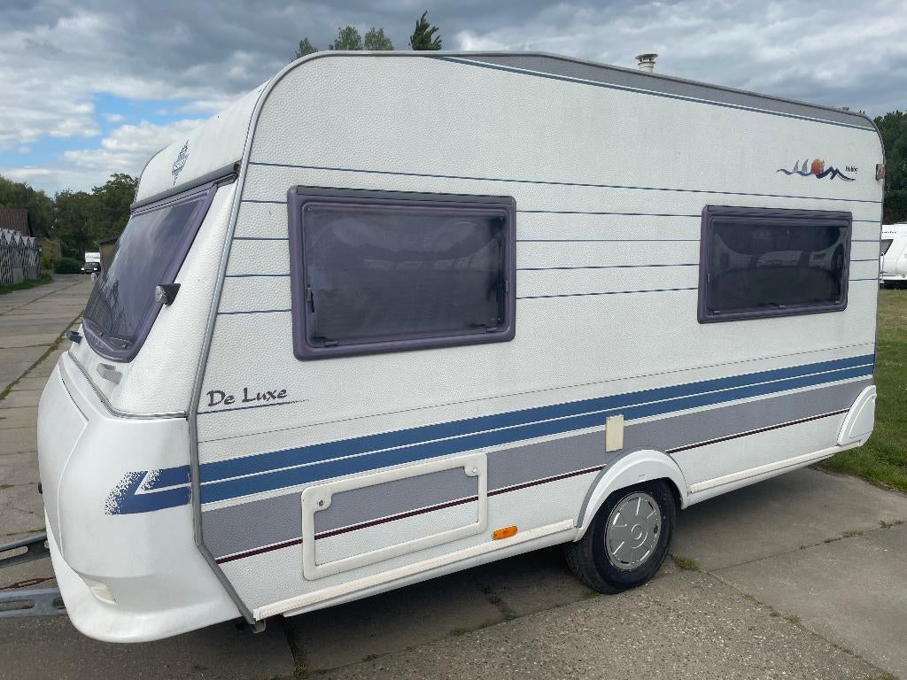 Hobby 400 Deluxe caravan en voortent en luifel, 2 aparte bedden, Hobby, Treinzit, 750 - 1000 kg