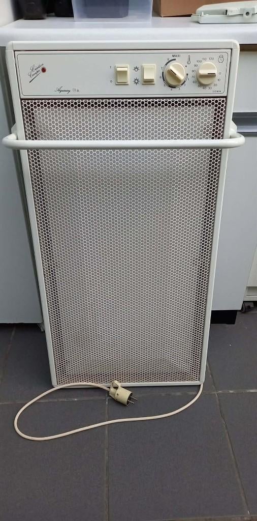 elektrische verwarming  met handdoekhouder, Ophalen, Gebruikt