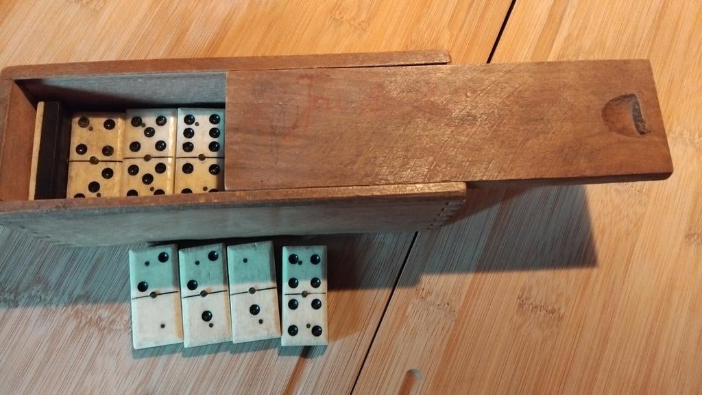 Oud dominospel, Ophalen of Verzenden