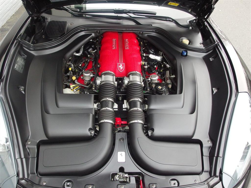 Ferrari California  2010 Zeer Mooi / Europees / BTW AUTO, Auto's, Automaat, Beige, Zwart, Bedrijf