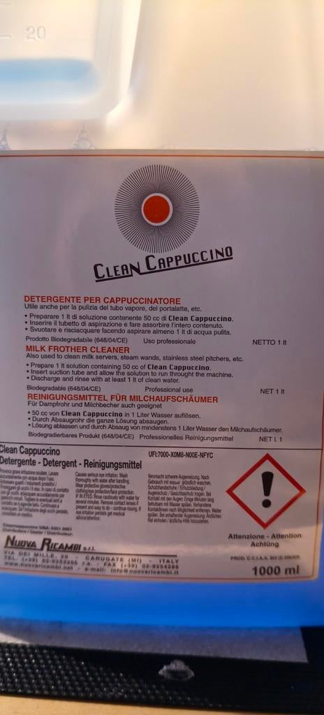 Vloeistof voor reinigen van melk, koffie en espresso machine, Ophalen
