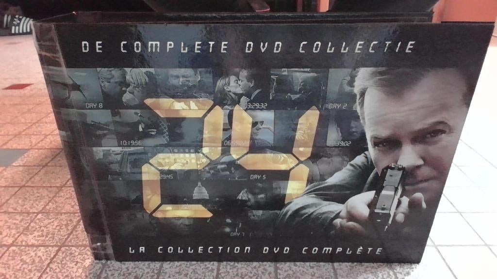 24, Cd's en Dvd's, Vanaf 12 jaar, Ophalen, Gebruikt