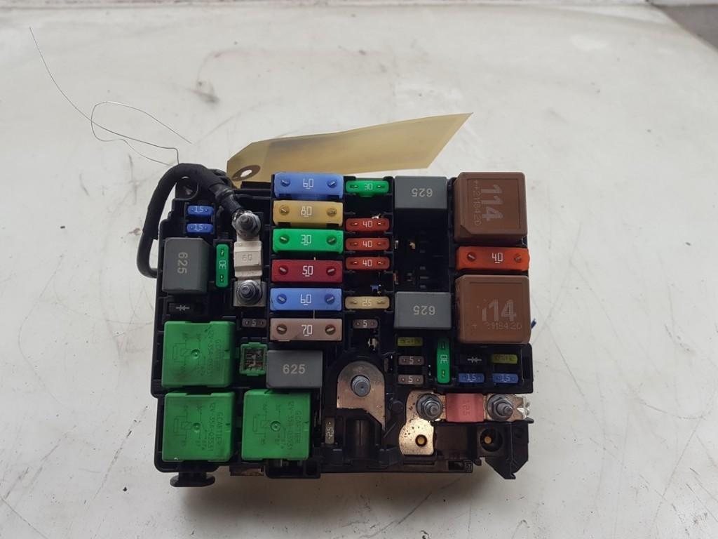 BOITIER FUSIBLES Opel Vivaro (|9808959080|), Autos : Pièces & Accessoires, Utilisé, Opel