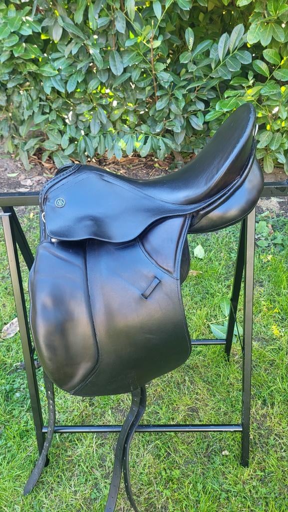 Kieffer Wien dressuurzadel, Dieren en Toebehoren, Ophalen