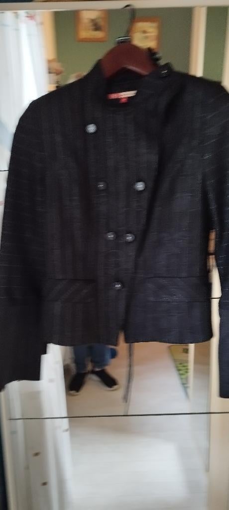 veste italienne neuf, Enlèvement ou Envoi, Comme neuf, Taille 38/40 (M), Noir