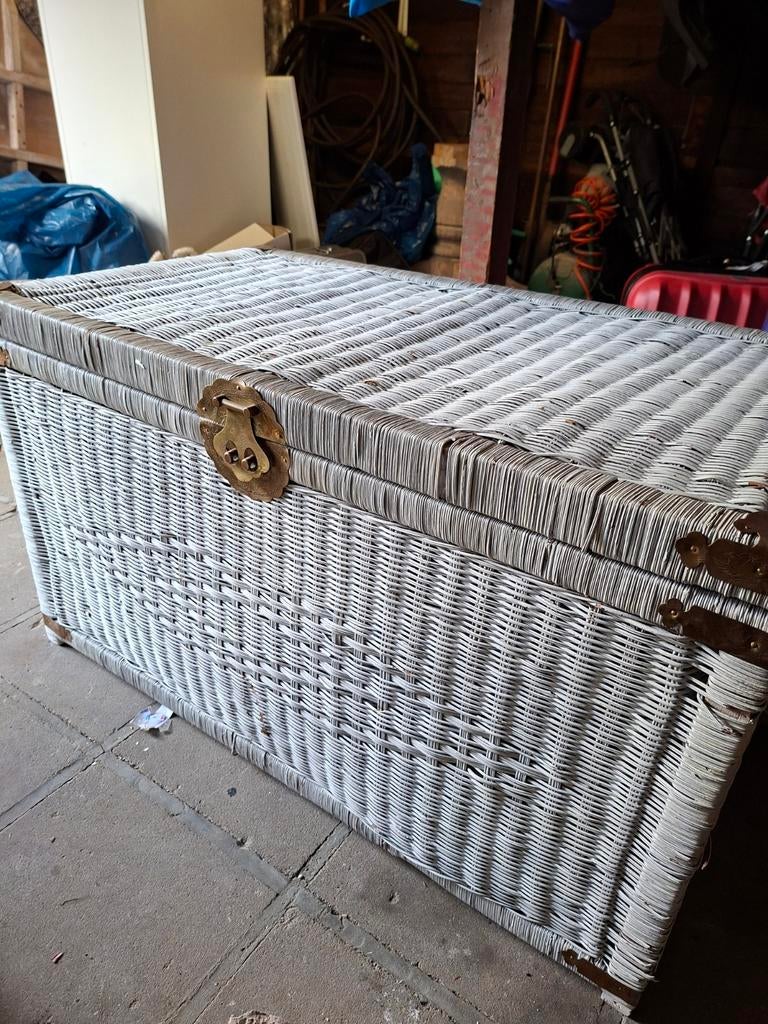 Rieten kist, Ophalen