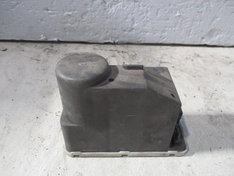 MOTEUR VERROUILLAGE CENTRALISE E (W124) (124-800-0148), Utilisé, Mercedes-Benz