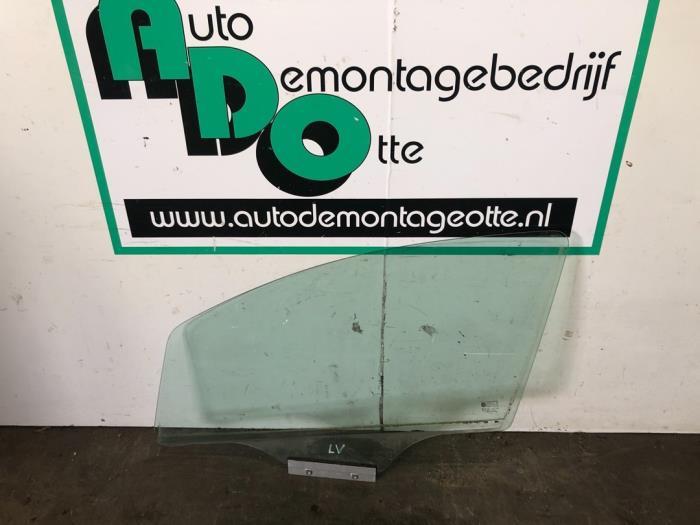 Vitre portière 4portes avant gauche d'un Opel Corsa (Corsa, Autos : Pièces & Accessoires, Vitres & Accessoires, Opel, Utilisé