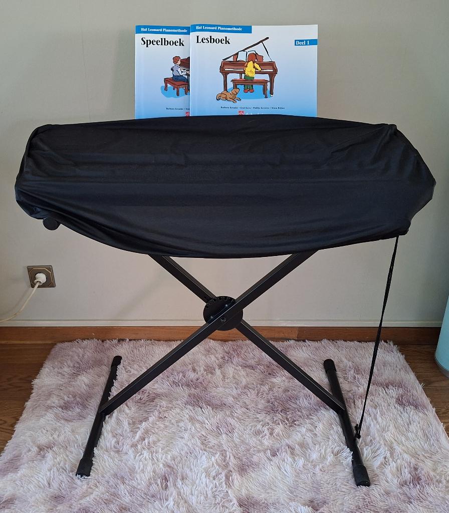 Fazley keyboard, inclusief statief, hoes en 2 lesboekjes, Muziek en Instrumenten, Overige merken, 61 toetsen, Nieuw, Met standaard