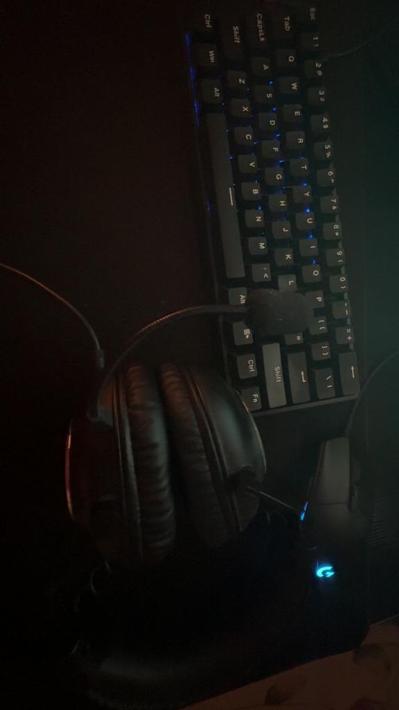 PC Gamer 32GB RAM, RTX 3050 + Moniteurs & Clavier, Enlèvement, Comme neuf, Gaming, SSD