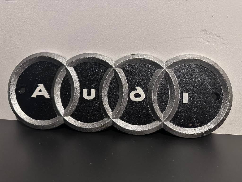 AUDI METALEN BORD 11X30, Ophalen of Verzenden, Zo goed als nieuw