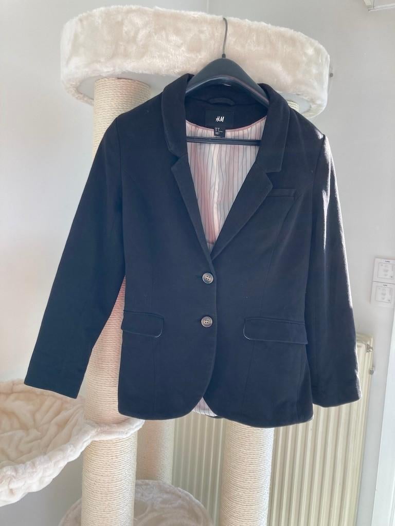 Zwarte blazer Dames H&M, Kleding | Dames, Jasjes, Kostuums en Pakken, Gedragen, Jasje, Maat 38/40 (M), Zwart, Ophalen of Verzenden
