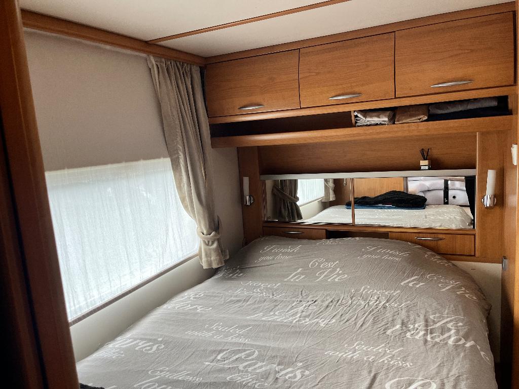 caravan fendt topas 650, Caravanes & Camping, Caravanes, Particulier, jusqu'à 4, Banquette en rond, Fendt, Lit fixe, 7 à 8 mètres