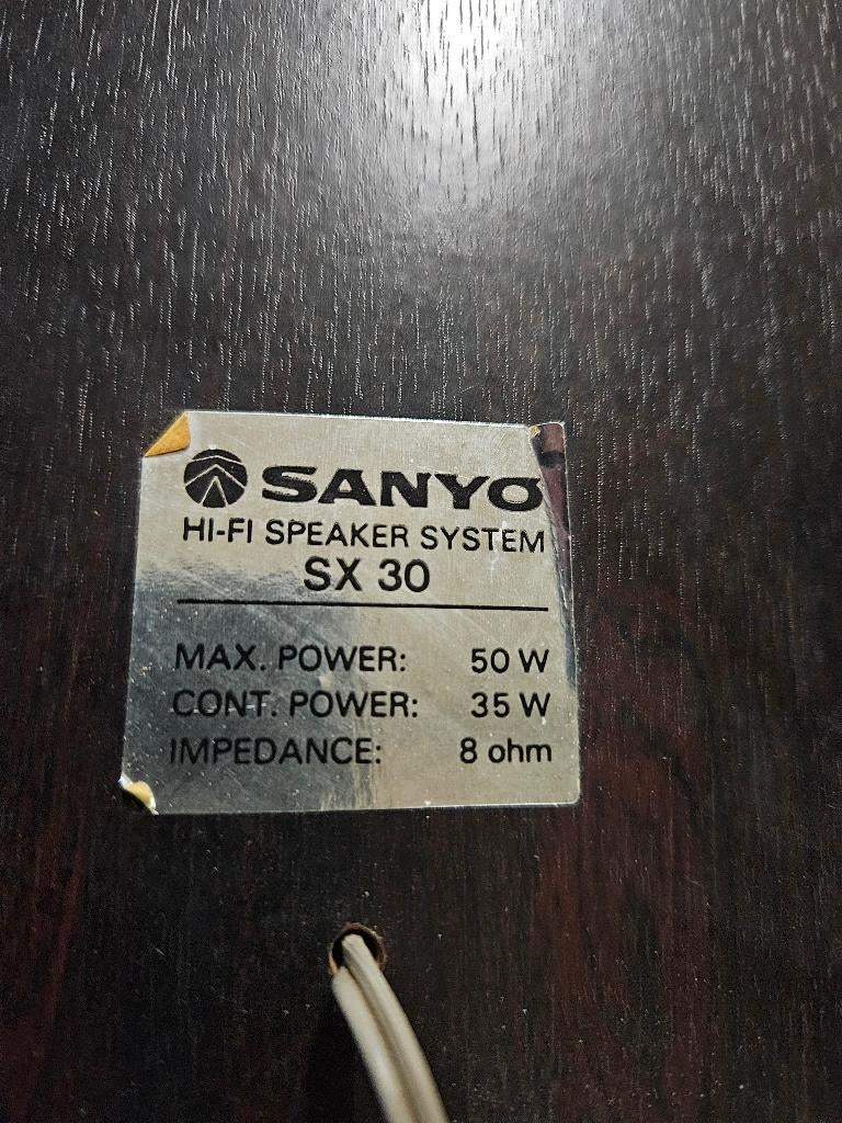 2 x Haut parleur SANYO de 50W, Ophalen, Zo goed als nieuw
