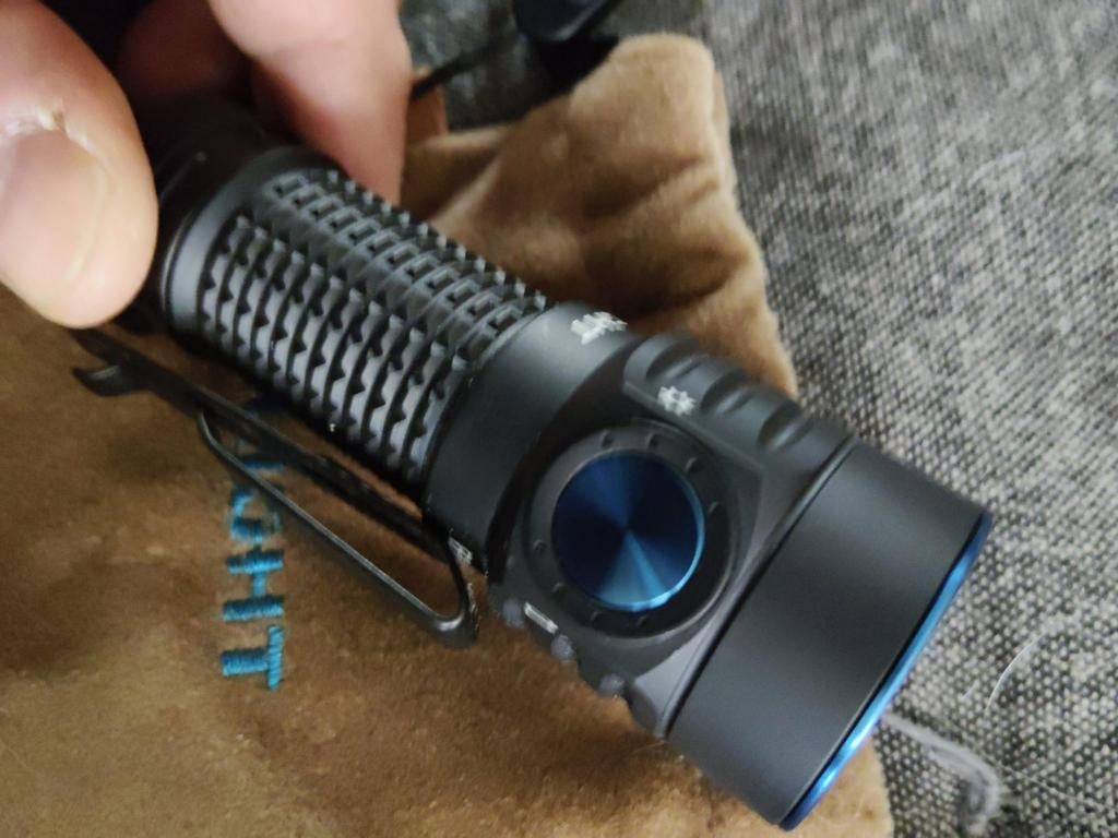 Olight baton zaklamp, Caravans en Kamperen, Kampeergereedschap, Ophalen of Verzenden