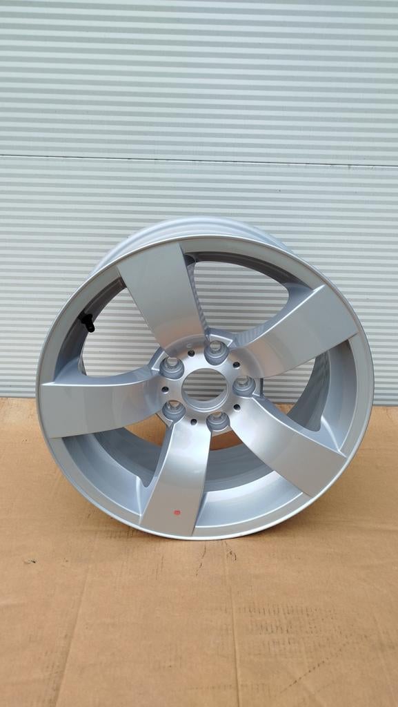 1 jante neuve BMW E60, 17 pouces