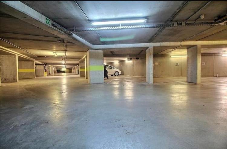 Parking a louer - 1080 Molenbeek - Tamaris / Mettewie, Immo, Garages en Parkeerplaatsen, Brussel