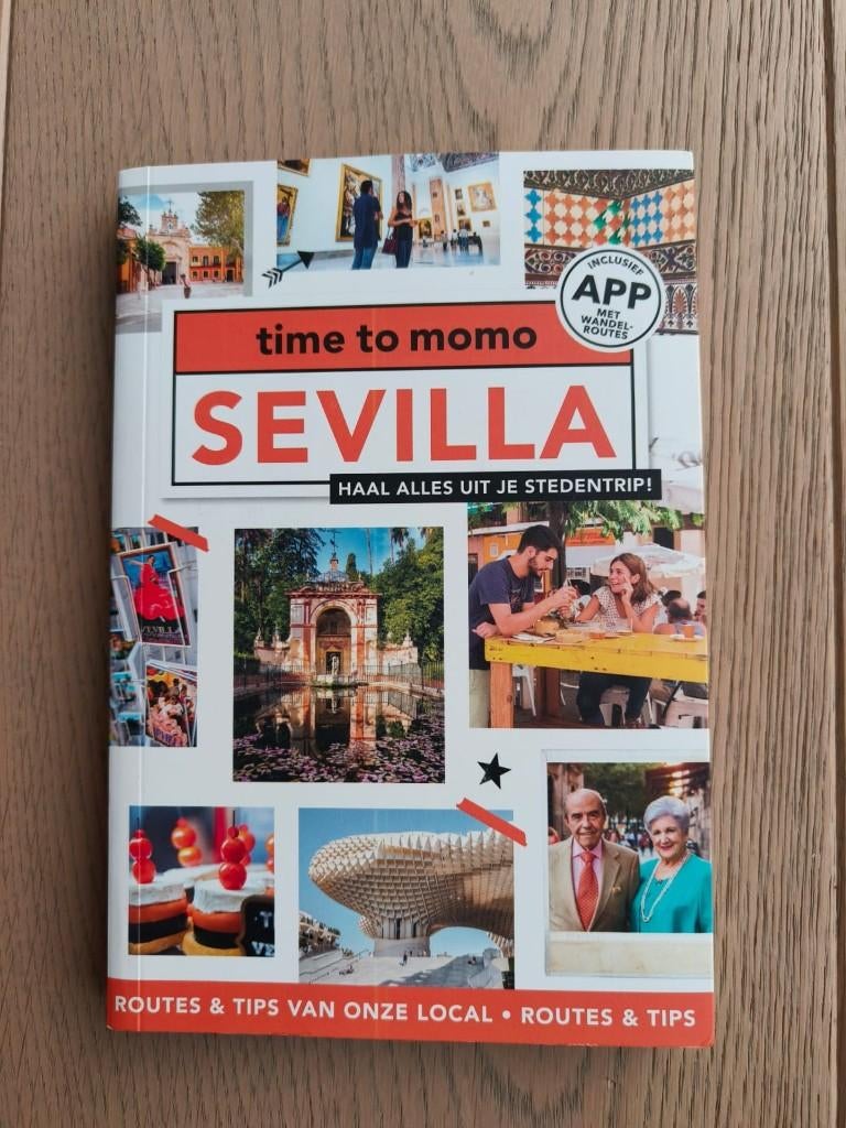 Reisgids Time To Momo Sevilla, Gelezen, Europa, Ophalen of Verzenden, Reisgids of -boek