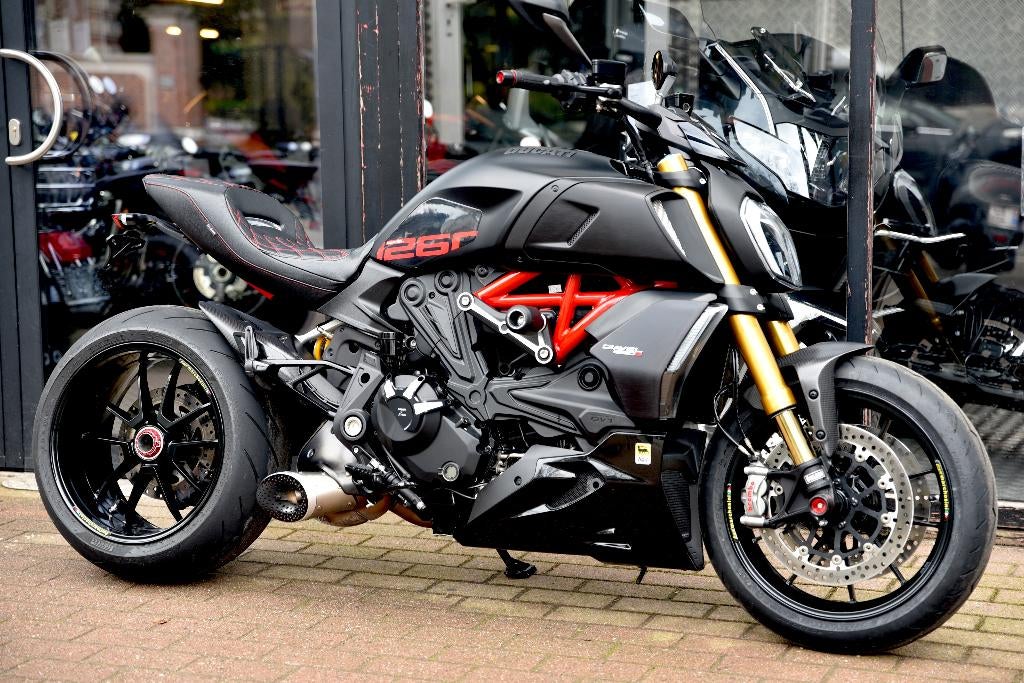 DUCATI DIAVEL 1260 S ***MOTOVERTE.BE***, Motoren, Motoren | Ducati, Handvatverwarming, 2 cilinders, Bedrijf, 1260 cc